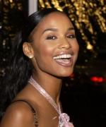 Джой Брайант: 334x400 / 27 Кб