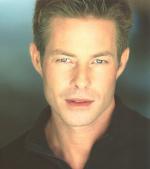 Себэстиэн Спенс: 1822x2048 / 359 Кб