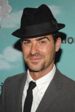 Джастин Теру: 270x400 / 22 Кб