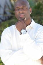 Энтони С. Холл: 403x604 / 27 Кб