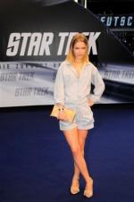 Дженнифер Моррисон: 319x480 / 23 Кб