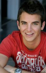 Коуди Доркин: 500x792 / 57 Кб