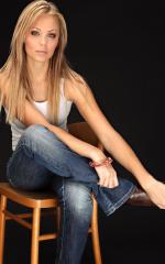 Лора Вандервурт: 635x1012 / 106 Кб