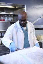 Айзек Хейз: 450x675 / 40 Кб