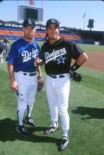 Дин Кэйн: 269x400 / 28 Кб