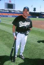 Дин Кэйн: 271x400 / 26 Кб