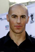 Дуглас Тейт: 512x768 / 51 Кб