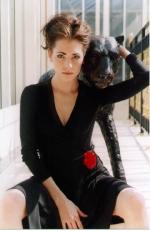 Эдриэнн Уилкинсон: 356x546 / 32 Кб