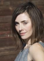 Эдриэнн Уилкинсон: 1488x2048 / 407 Кб