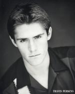 Трэвис Перкинс: 450x561 / 30 Кб