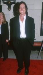 Билли Крудап: 233x400 / 14 Кб