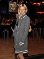 Эми Смарт: 297x400 / 24 Кб