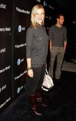 Эми Смарт: 253x400 / 24 Кб