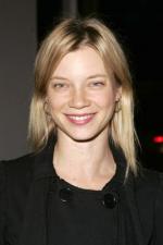 Эми Смарт: 267x400 / 19 Кб