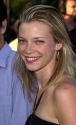 Эми Смарт: 245x400 / 21 Кб