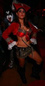 Кристи Джонсон: 300x570 / 32 Кб