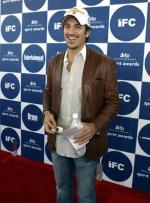 Эндрю Дэволи: 296x400 / 34 Кб