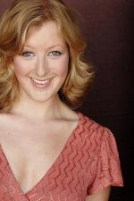 Джулия МакИлвэйн: 480x720 / 75 Кб