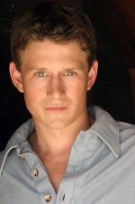 Lukas Behnken: 333x500 / 30 Кб