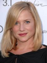 Джессика Кэпшоу: 297x400 / 21 Кб