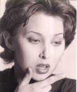 Karmyn Tyler: 450x538 / 47 Кб