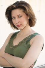 Karmyn Tyler: 1365x2048 / 240 Кб