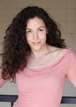 Jovanna Vitiello: 1466x2048 / 475 Кб