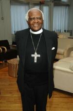 Desmond Tutu: 266x400 / 20 Кб