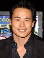 Роджер Фэн: 301x400 / 26 Кб