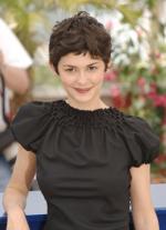 Одри Тоту: 291x400 / 23 Кб