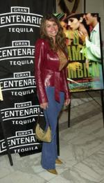 София Вергара: 229x400 / 31 Кб