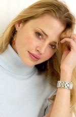 Эстелла Уоррен: 260x400 / 22 Кб