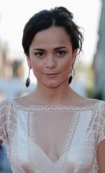 Алиси Брага: 244x400 / 17 Кб