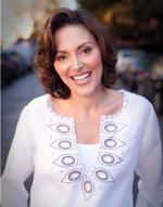 Rebekah Aramini: 1614x2048 / 290 Кб