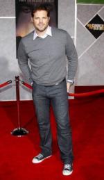 Дэвид Денман: 247x425 / 23 Кб