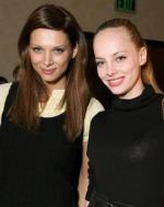 Бижу Филлипс: 319x400 / 24 Кб