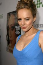 Бижу Филлипс: 267x400 / 20 Кб