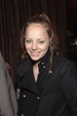 Бижу Филлипс: 266x400 / 18 Кб