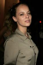 Бижу Филлипс: 267x400 / 16 Кб