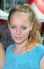 Бижу Филлипс: 259x400 / 25 Кб