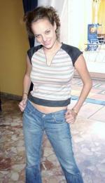 Бижу Филлипс: 230x400 / 22 Кб