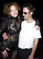 Бижу Филлипс: 298x400 / 25 Кб