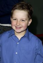 Энгус Т. Джонс: 276x400 / 18 Кб