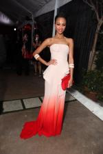 Зои Салдана: 400x600 / 39 Кб