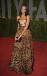 Зои Салдана: 246x400 / 25 Кб