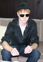 Адам Хикс: 851x1207 / 180 Кб