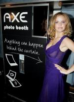 Келли Гарнер: 289x400 / 28 Кб