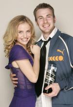 Келли Гарнер: 273x400 / 25 Кб