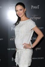 Джорджина Чапмэн: 271x400 / 20 Кб