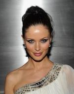 Джорджина Чапмэн: 319x400 / 25 Кб